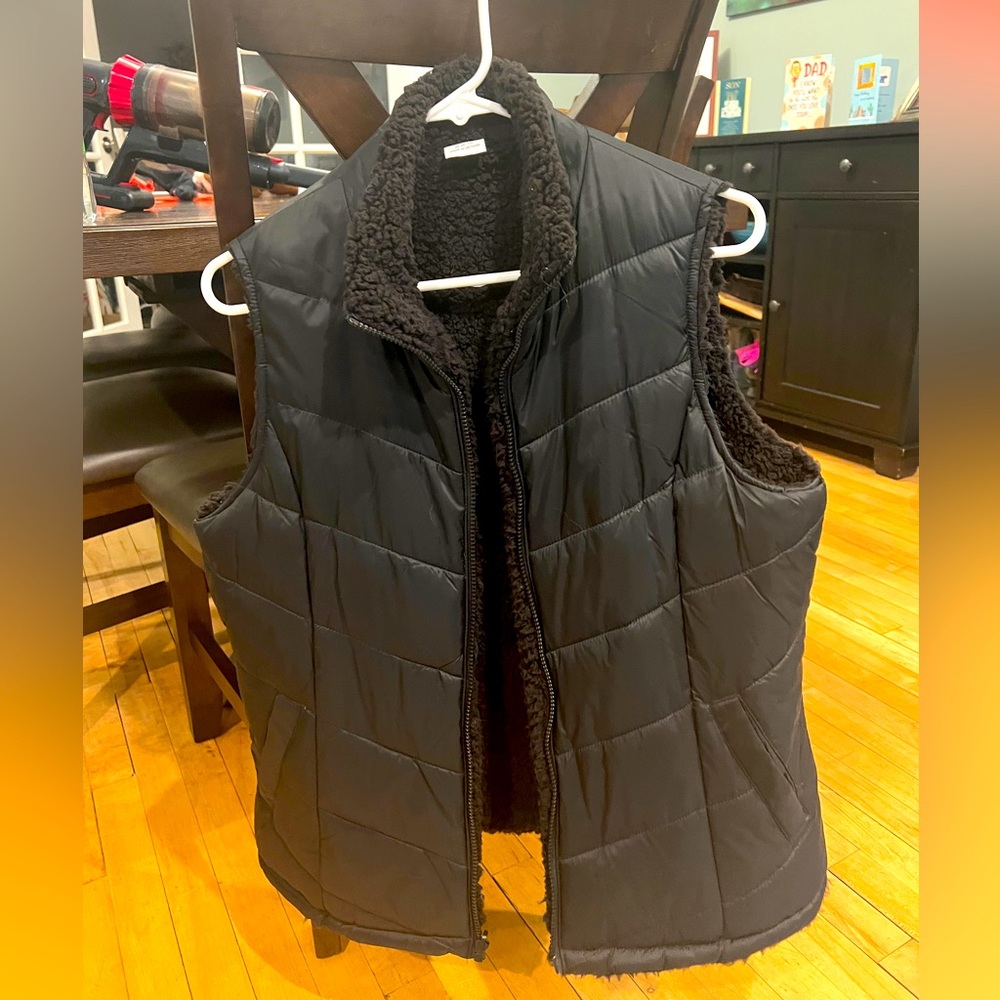 Women’s fleece lined vest